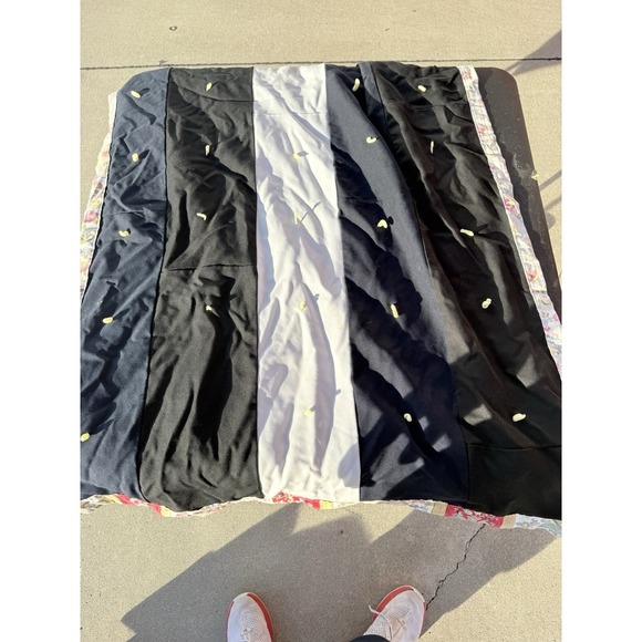 Vintage Reversible Floral Quilt Throw Blanket Cottage Farmhouse Bedding - Picture 2 of 2